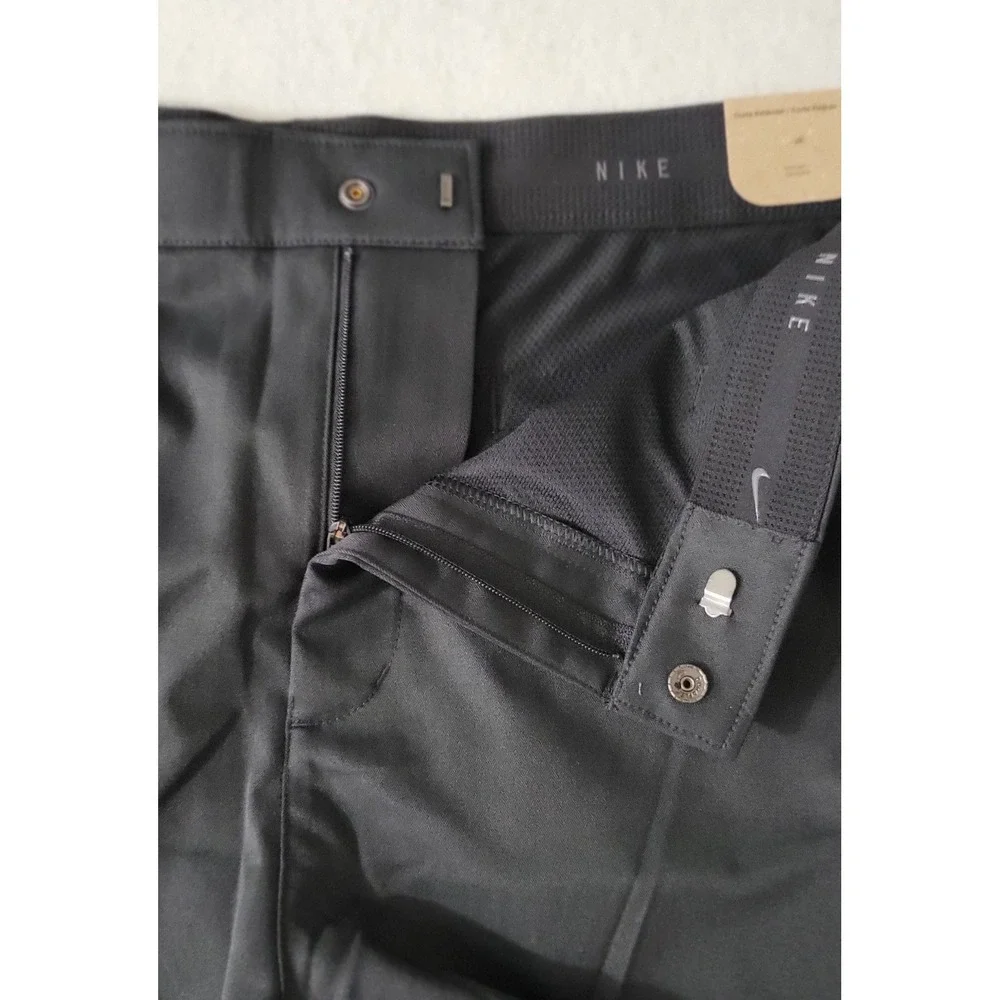 Nike Dri-Fit Size 42 Standard Fit Men's Golf Shorts  Black